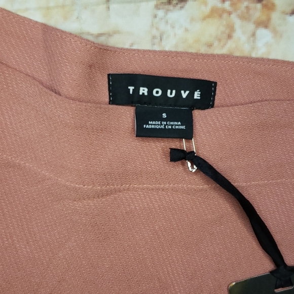 Trouve One Shoulder Top Small NWT - Picture 5 of 5